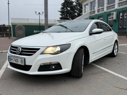 Белый Фольксваген CC / Passat CC, объемом двигателя 1.8 л и пробегом 197 тыс. км за 8500 $, фото 1 на Automoto.ua