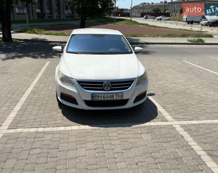 Белый Фольксваген CC / Passat CC, объемом двигателя 1.98 л и пробегом 200 тыс. км за 8000 $, фото 1 на Automoto.ua