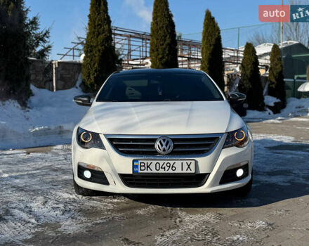 Белый Фольксваген CC / Passat CC, объемом двигателя 1.97 л и пробегом 315 тыс. км за 10299 $, фото 1 на Automoto.ua