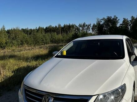 Фольксваген CC / Passat CC 2011 в Ирпене на Automoto.ua Белый Фольксваген CC / Passat CC, объемом двигателя 1.98 л и пробегом 226 тыс. км за 8500 $, фото 1 на Automoto.ua