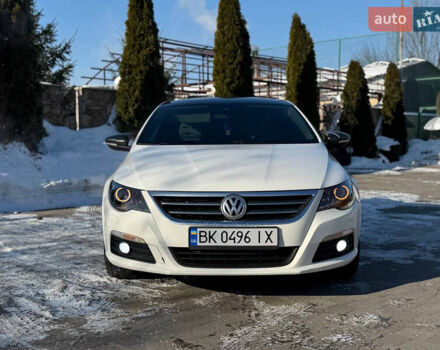 Белый Фольксваген CC / Passat CC, объемом двигателя 2 л и пробегом 315 тыс. км за 9799 $, фото 1 на Automoto.ua