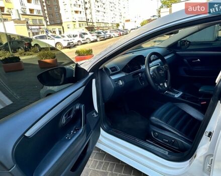 Белый Фольксваген CC / Passat CC, объемом двигателя 1.98 л и пробегом 259 тыс. км за 10800 $, фото 1 на Automoto.ua