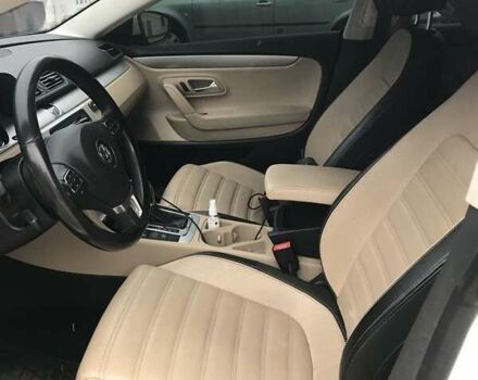 Белый Фольксваген CC / Passat CC, объемом двигателя 2 л и пробегом 236 тыс. км за 9500 $, фото 1 на Automoto.ua