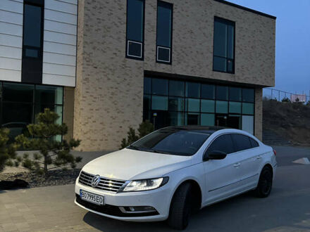 Фольксваген CC / Passat CC 2012 в Хмельницком на Automoto.ua Белый Фольксваген CC / Passat CC, объемом двигателя 2 л и пробегом 338 тыс. км за 11500 $, фото 1 на Automoto.ua