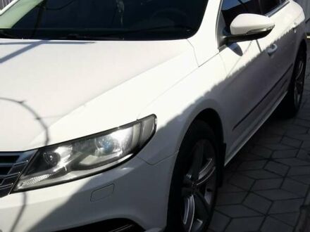 Фольксваген CC / Passat CC 2013 у Києві на Automoto.ua Білий Фольксваген CC / Passat CC, об'ємом двигуна 2 л та пробігом 180 тис. км за 12999 $, фото 1 на Automoto.ua