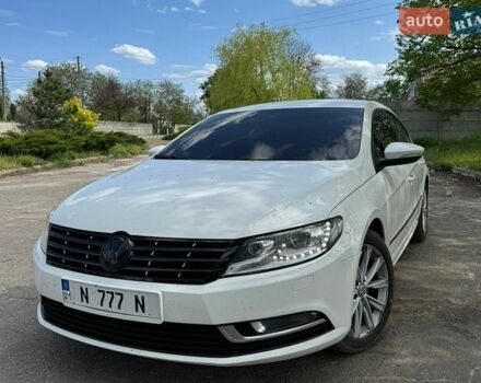 Белый Фольксваген CC / Passat CC, объемом двигателя 1.98 л и пробегом 165 тыс. км за 11800 $, фото 1 на Automoto.ua