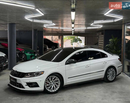 Белый Фольксваген CC / Passat CC, объемом двигателя 1.98 л и пробегом 200 тыс. км за 12000 $, фото 1 на Automoto.ua