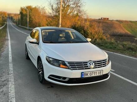 Фольксваген CC / Passat CC 2013 в Ровно на Automoto.ua Белый Фольксваген CC / Passat CC, объемом двигателя 3.6 л и пробегом 227 тыс. км за 13300 $, фото 1 на Automoto.ua