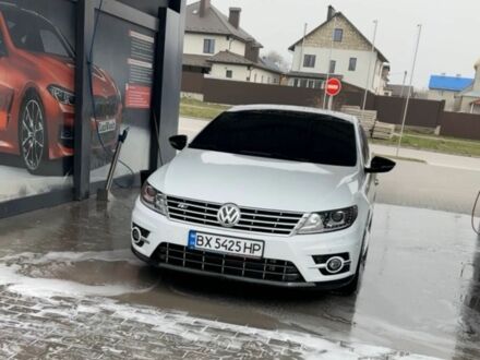 Білий Фольксваген CC / Passat CC, об'ємом двигуна 2 л та пробігом 202 тис. км за 9500 $, фото 1 на Automoto.ua