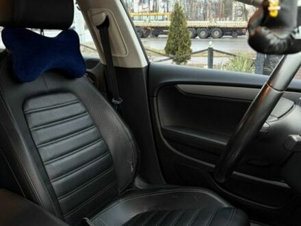 Белый Фольксваген CC / Passat CC, объемом двигателя 2 л и пробегом 167 тыс. км за 12500 $, фото 1 на Automoto.ua