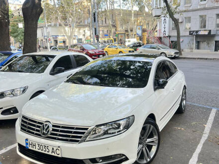 Белый Фольксваген CC / Passat CC, объемом двигателя 1.97 л и пробегом 147 тыс. км за 15299 $, фото 1 на Automoto.ua