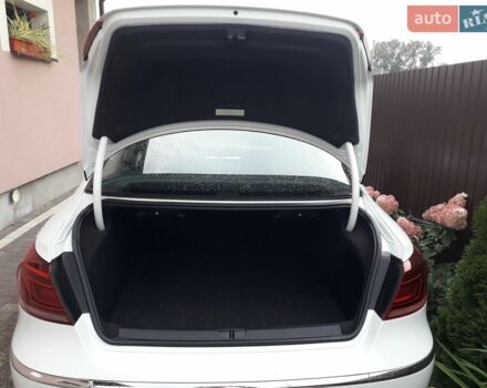 Белый Фольксваген CC / Passat CC, объемом двигателя 2 л и пробегом 209 тыс. км за 10700 $, фото 1 на Automoto.ua