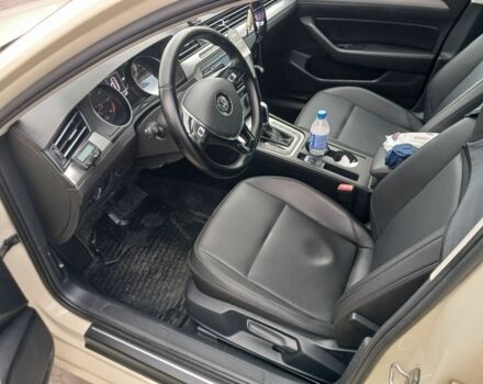 Бежевый Фольксваген СС, объемом двигателя 2 л и пробегом 300 тыс. км за 15500 $, фото 6 на Automoto.ua