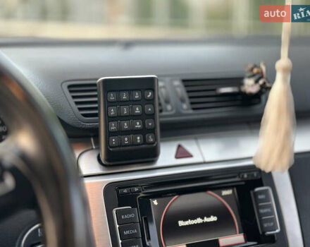 Черный Фольксваген CC / Passat CC, объемом двигателя 1.8 л и пробегом 250 тыс. км за 8300 $, фото 2 на Automoto.ua