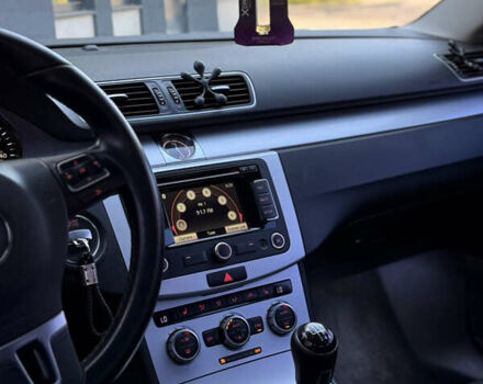 Черный Фольксваген CC / Passat CC, объемом двигателя 1.98 л и пробегом 190 тыс. км за 10000 $, фото 6 на Automoto.ua