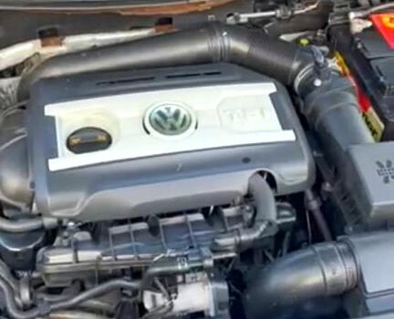 Черный Фольксваген CC, объемом двигателя 2 л и пробегом 270 тыс. км за 7900 $, фото 1 на Automoto.ua