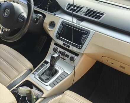 Червоний Фольксваген CC / Passat CC, об'ємом двигуна 1.98 л та пробігом 131 тис. км за 10300 $, фото 13 на Automoto.ua