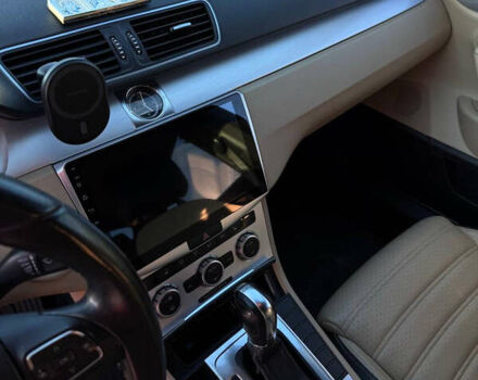 Червоний Фольксваген CC / Passat CC, об'ємом двигуна 1.98 л та пробігом 192 тис. км за 11200 $, фото 7 на Automoto.ua