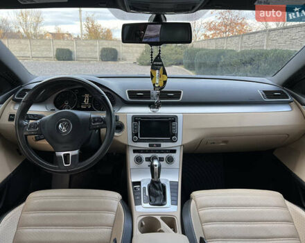 Красный Фольксваген CC / Passat CC, объемом двигателя 1.98 л и пробегом 135 тыс. км за 8900 $, фото 7 на Automoto.ua
