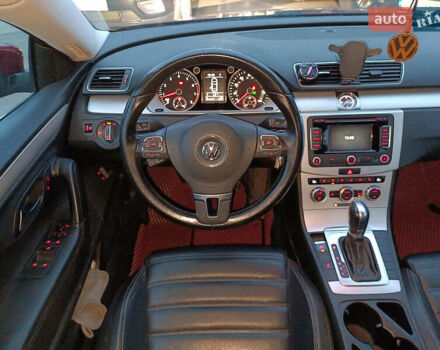 Красный Фольксваген CC / Passat CC, объемом двигателя 2 л и пробегом 151 тыс. км за 13490 $, фото 15 на Automoto.ua