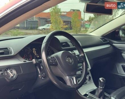 Красный Фольксваген CC / Passat CC, объемом двигателя 1.98 л и пробегом 152 тыс. км за 9400 $, фото 25 на Automoto.ua