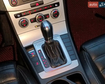 Красный Фольксваген CC / Passat CC, объемом двигателя 2 л и пробегом 151 тыс. км за 13490 $, фото 17 на Automoto.ua