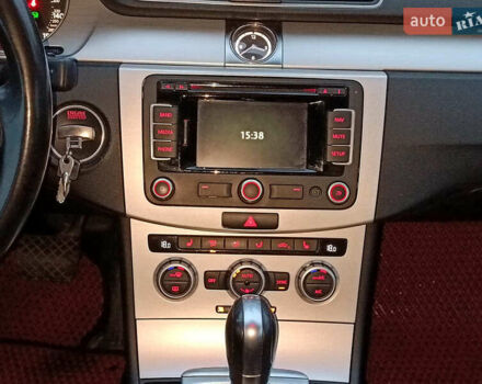 Красный Фольксваген CC / Passat CC, объемом двигателя 2 л и пробегом 151 тыс. км за 13490 $, фото 16 на Automoto.ua