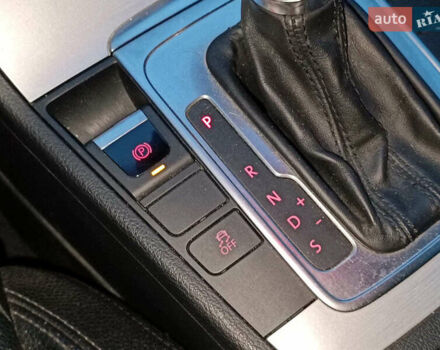 Красный Фольксваген CC / Passat CC, объемом двигателя 2 л и пробегом 151 тыс. км за 13490 $, фото 27 на Automoto.ua