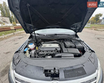 Фольксваген CC / Passat CC, об'ємом двигуна 1.98 л та пробігом 260 тис. км за 9000 $, фото 31 на Automoto.ua