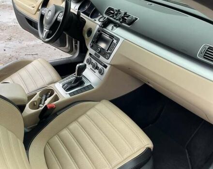 Желтый Фольксваген CC / Passat CC, объемом двигателя 2 л и пробегом 240 тыс. км за 11000 $, фото 5 на Automoto.ua