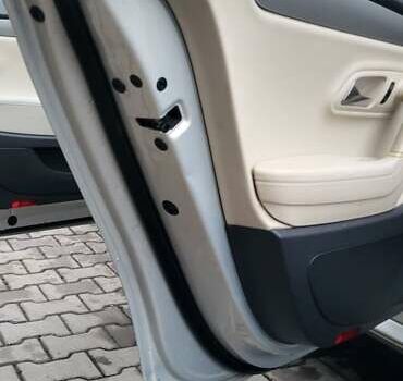 Серый Фольксваген CC / Passat CC, объемом двигателя 1.98 л и пробегом 294 тыс. км за 7300 $, фото 25 на Automoto.ua