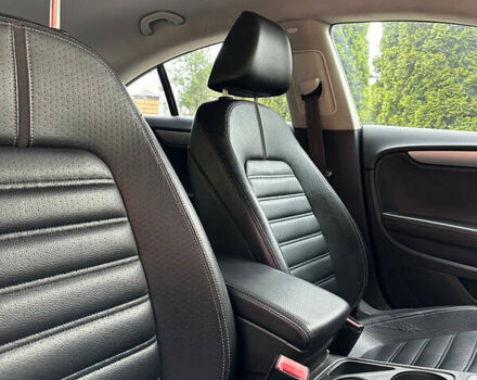 Серый Фольксваген CC / Passat CC, объемом двигателя 1.98 л и пробегом 237 тыс. км за 8100 $, фото 8 на Automoto.ua
