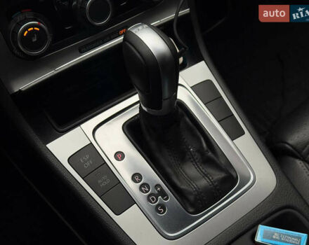 Серый Фольксваген CC / Passat CC, объемом двигателя 2 л и пробегом 170 тыс. км за 8700 $, фото 19 на Automoto.ua