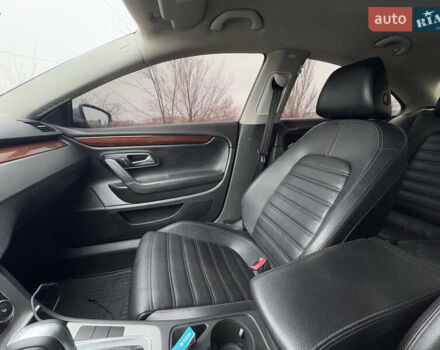 Серый Фольксваген CC / Passat CC, объемом двигателя 2 л и пробегом 170 тыс. км за 8700 $, фото 20 на Automoto.ua
