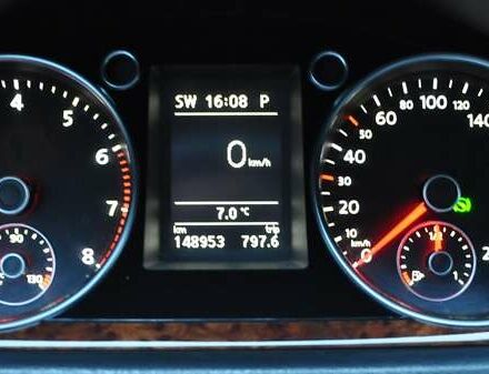 Серый Фольксваген CC / Passat CC, объемом двигателя 3.6 л и пробегом 149 тыс. км за 11000 $, фото 29 на Automoto.ua