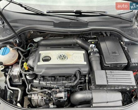 Сірий Фольксваген CC / Passat CC, об'ємом двигуна 1.98 л та пробігом 261 тис. км за 8300 $, фото 20 на Automoto.ua