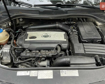 Сірий Фольксваген CC / Passat CC, об'ємом двигуна 1.98 л та пробігом 274 тис. км за 8900 $, фото 12 на Automoto.ua