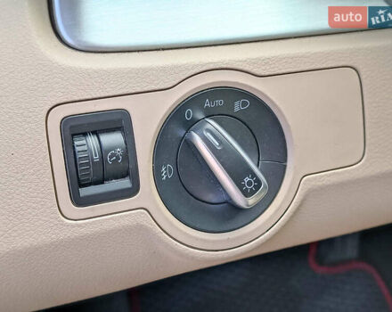 Сірий Фольксваген CC / Passat CC, об'ємом двигуна 2 л та пробігом 215 тис. км за 9490 $, фото 23 на Automoto.ua