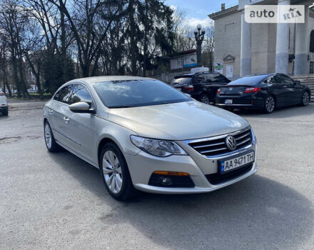 Серый Фольксваген CC / Passat CC, объемом двигателя 2 л и пробегом 247 тыс. км за 9900 $, фото 2 на Automoto.ua