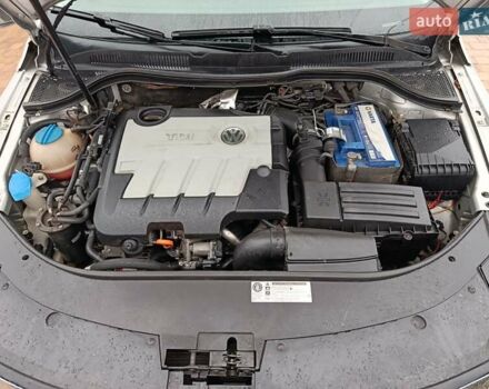 Серый Фольксваген CC / Passat CC, объемом двигателя 1.97 л и пробегом 229 тыс. км за 10300 $, фото 11 на Automoto.ua