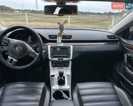 Сірий Фольксваген CC / Passat CC, об'ємом двигуна 1.98 л та пробігом 208 тис. км за 9000 $, фото 17 на Automoto.ua