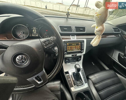 Сірий Фольксваген CC / Passat CC, об'ємом двигуна 1.98 л та пробігом 208 тис. км за 9000 $, фото 30 на Automoto.ua
