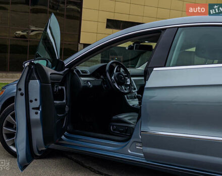 Сірий Фольксваген CC / Passat CC, об'ємом двигуна 1.98 л та пробігом 131 тис. км за 10000 $, фото 13 на Automoto.ua