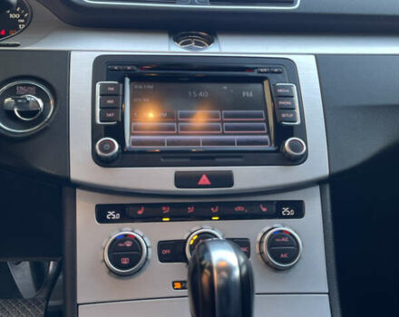 Серый Фольксваген CC / Passat CC, объемом двигателя 1.98 л и пробегом 260 тыс. км за 9200 $, фото 9 на Automoto.ua