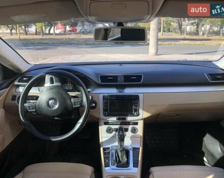 Серый Фольксваген CC / Passat CC, объемом двигателя 2 л и пробегом 224 тыс. км за 9000 $, фото 8 на Automoto.ua
