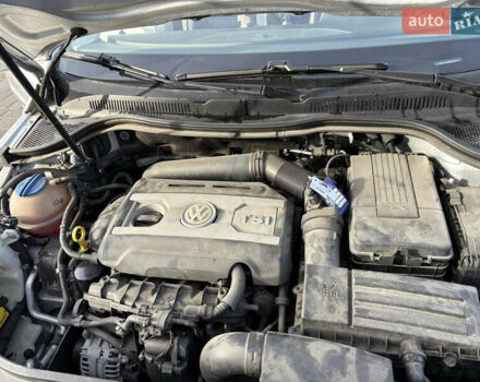 Сірий Фольксваген CC / Passat CC, об'ємом двигуна 2 л та пробігом 164 тис. км за 12000 $, фото 15 на Automoto.ua