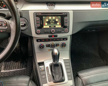 Серый Фольксваген CC / Passat CC, объемом двигателя 1.98 л и пробегом 221 тыс. км за 10000 $, фото 7 на Automoto.ua