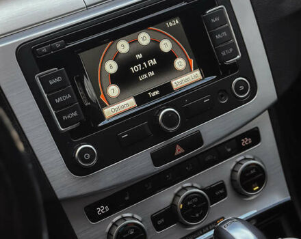 Серый Фольксваген CC / Passat CC, объемом двигателя 2 л и пробегом 344 тыс. км за 13000 $, фото 9 на Automoto.ua