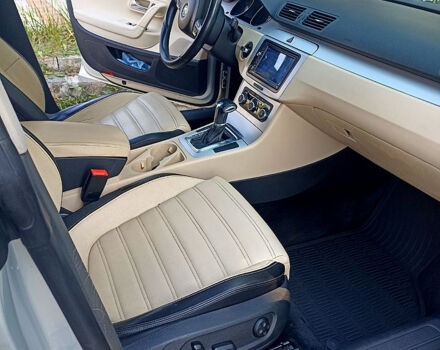 Серый Фольксваген CC, объемом двигателя 2 л и пробегом 260 тыс. км за 8000 $, фото 2 на Automoto.ua