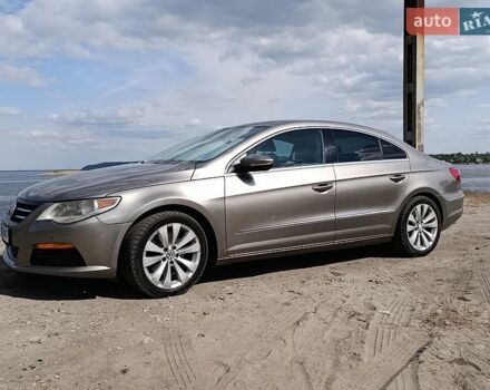 Серый Фольксваген CC / Passat CC, объемом двигателя 1.98 л и пробегом 301 тыс. км за 9500 $, фото 1 на Automoto.ua